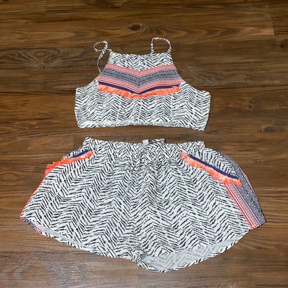 BOHEMIAN FRINGED ZEBRA PRINT SHORT SET SIZE MEDIUM